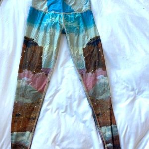 Teeki Unicorn Yoga Pant, size M